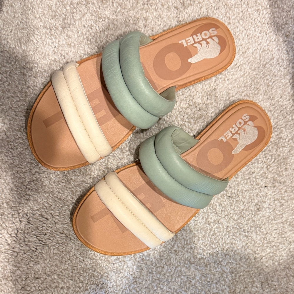 Sorel Women's Tan and Mint Sandals